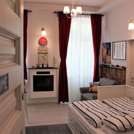 Belvarosi Apartmanszallo - Kiskunfélegyháza المظهر الخارجي الصورة