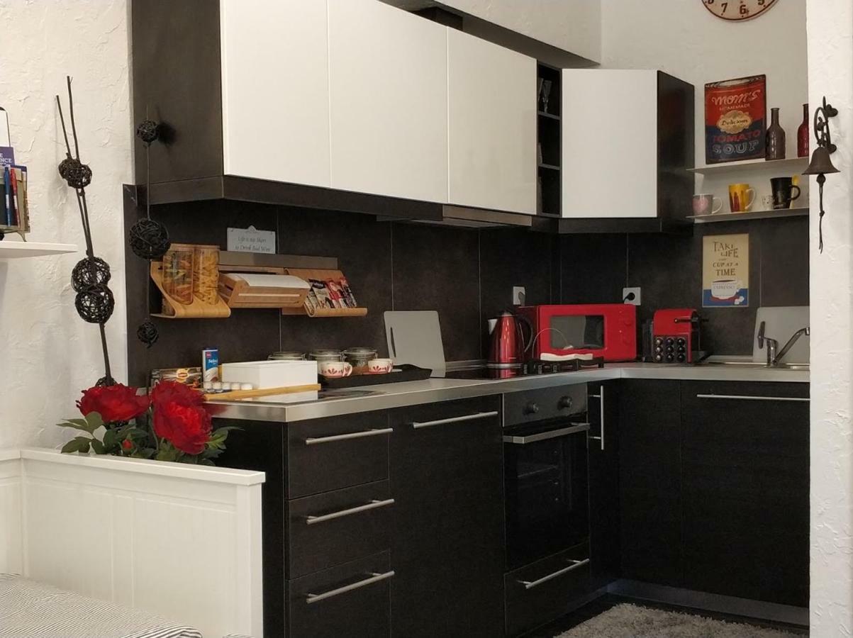 Belvarosi Apartmanszallo - Kiskunfélegyháza المظهر الخارجي الصورة