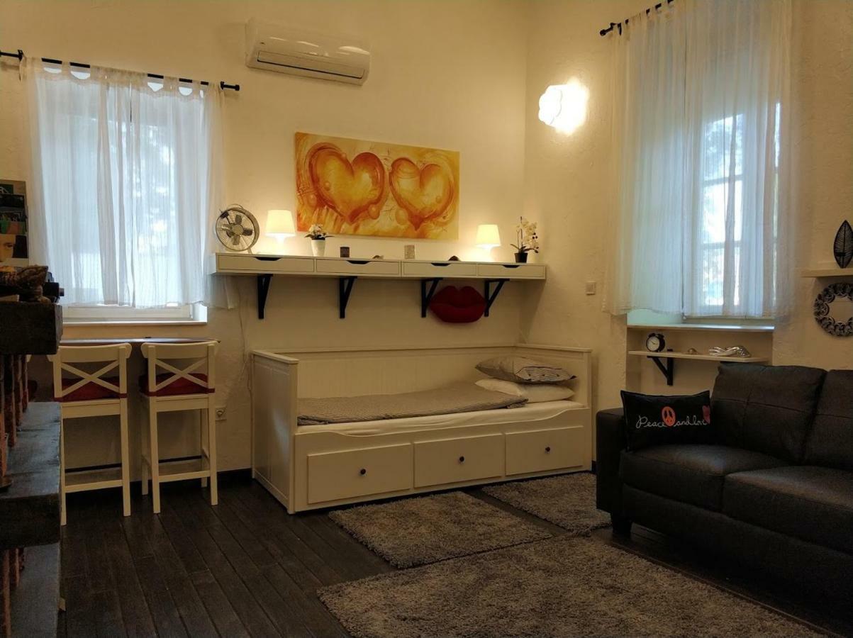 Belvarosi Apartmanszallo - Kiskunfélegyháza المظهر الخارجي الصورة