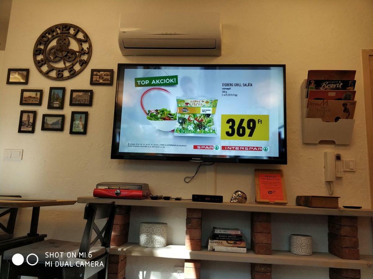 Belvarosi Apartmanszallo - Kiskunfélegyháza المظهر الخارجي الصورة